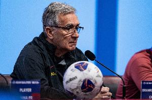 PG电子-足球报：18强赛对前三档球队一分未得，国足是后三档9队唯一一队