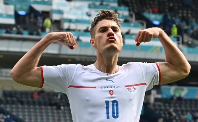 1625355385788088820.jpg 450cbb8b-73b7-4f80ac51-bc95557bf43e.jpg