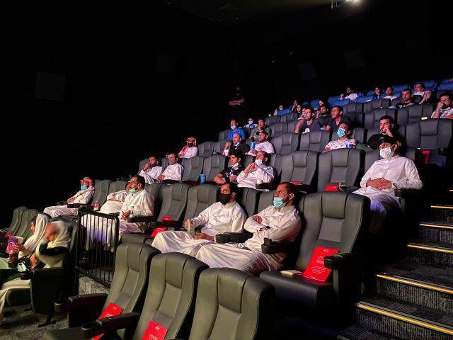 PG电子模拟器-迪拜现在41度 6月的中东踢90分钟足球是什么体验？